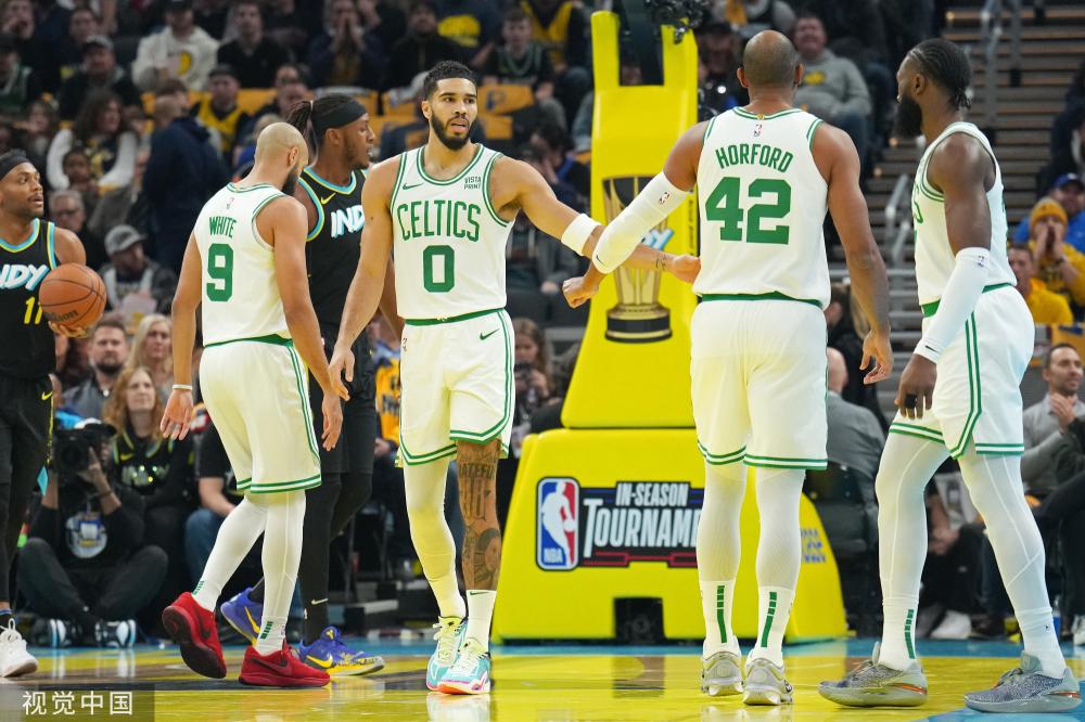 的舞台上 的舞台上